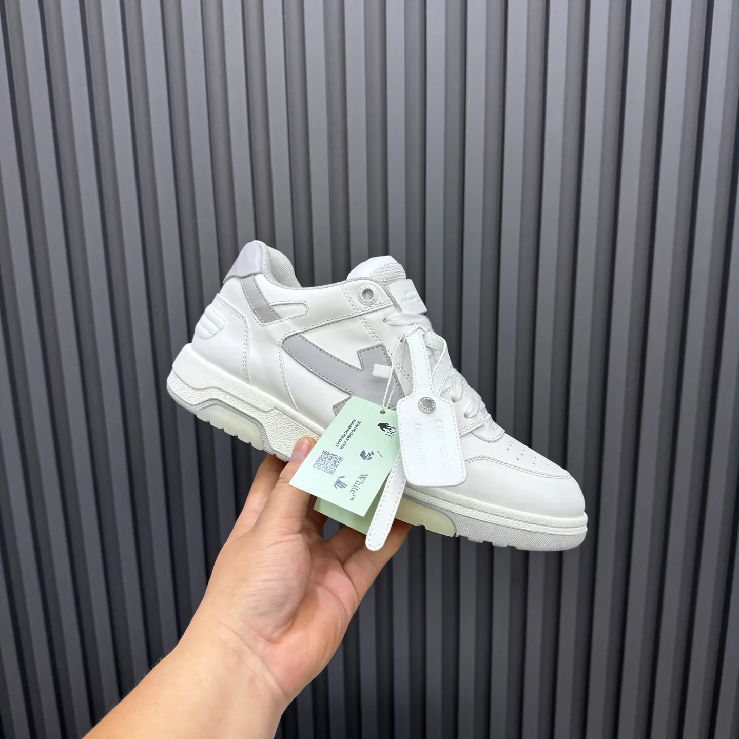 P620 OFF WHITE⚡️Couple model⚡️35-40 women’s model 39-46 men’s model